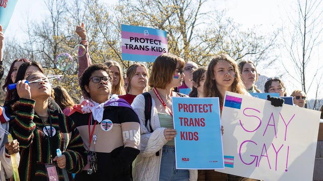 US-NEWS-KY-TRANSGENDER-HEALTHCARE-LX 